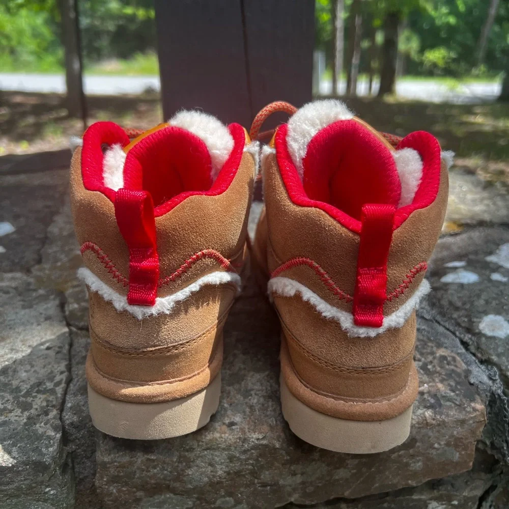 UGG Highland Hi Heritage Suede Boots - Picture 5 of 10